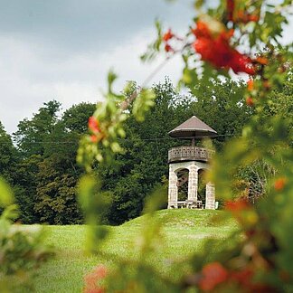 Aussichtswarte Bad Gleichenberg in der Region vom Hotel Gasthof Scheer Aussichtswarte Bad Gleichenberg in der Region vom Hotel Gasthof Scheer