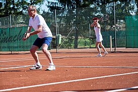 Tennis-Doppel am Tennisplatz vom Hotel Gasthof Scheer