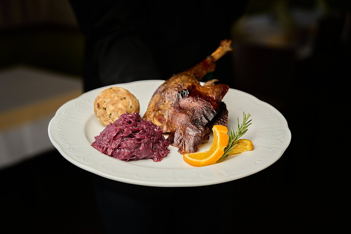 Hotel Scheer Gasthof Ganslspezialitäten der regionalen Kulinarik. Hotel Scheer Gasthof Ganslspezialitäten der regionalen Kulinarik.