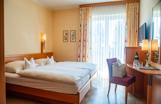 Landhauszimmer im Hotel Gasthof Scheer
